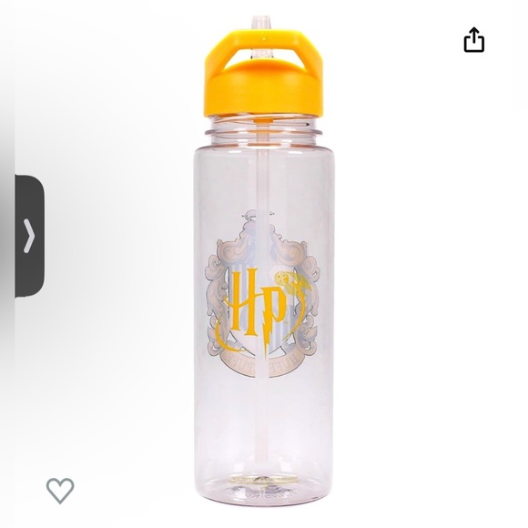 Harry Potter • Hufflepuff Water Bottle - Picture 2 of 4